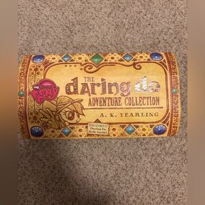 My Little Pony Daring Do Adventure Collection Chest with books and figurine